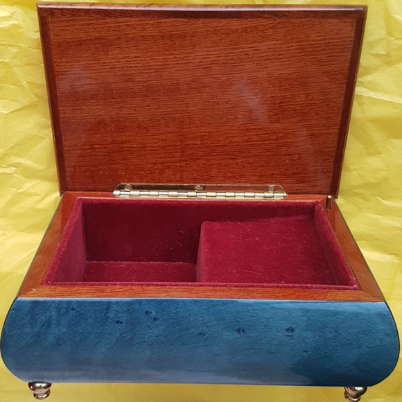 Handcrafted jewelry music box mozart minuet - Picture 4 of 10